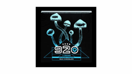 Room 920 Blue Meanie Cyanescens Cubes - 3g - Milk Chocolate